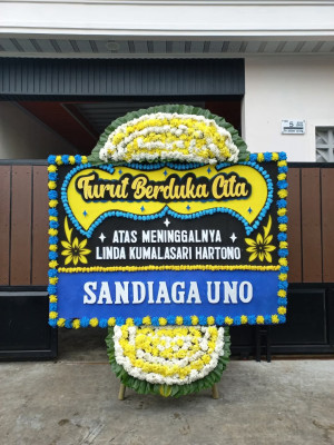 Papan Bunga Duka di Trienggadeng